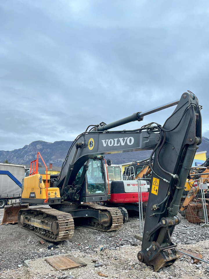 VOLVO EC220ENL - Гусеничный экскаватор: фото 1 VOLVO EC220ENL - Гусеничный экскаватор: фото 1