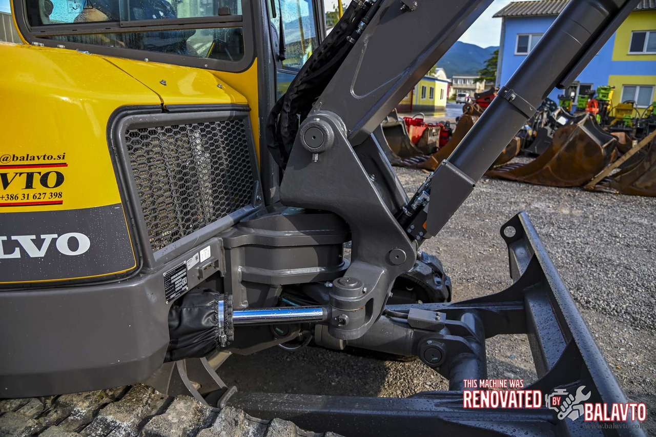 Мини-экскаватор VOLVO ECR88D: фото 28 Мини-экскаватор VOLVO ECR88D: фото 28
