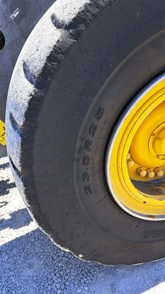 Колёсный погрузчик VOLVO L120H: фото 36