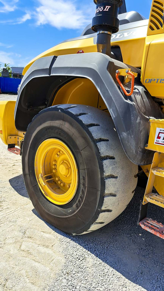 Колёсный погрузчик VOLVO L120H: фото 22