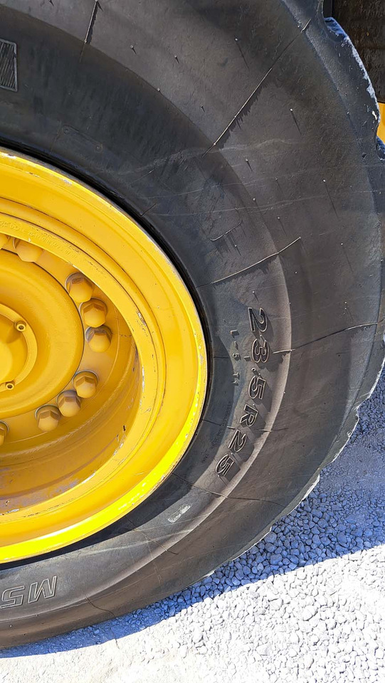 Колёсный погрузчик VOLVO L120H: фото 25