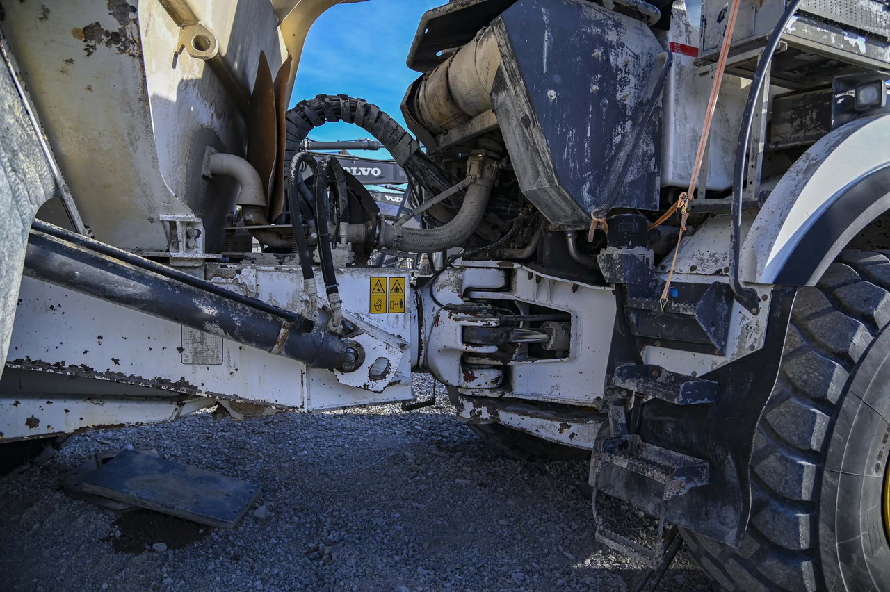 Сочленённый самосвал Volvo A35F: фото 10