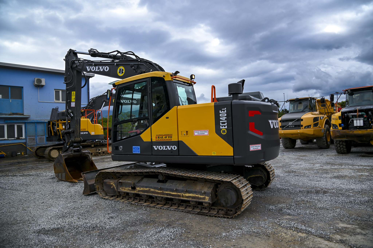 Volvo EC140E - Гусеничный экскаватор: фото 3 Volvo EC140E - Гусеничный экскаватор: фото 3