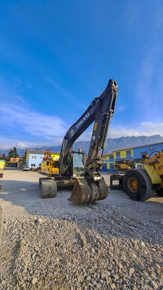 Volvo EC220EL - Гусеничный экскаватор: фото 4 Volvo EC220EL - Гусеничный экскаватор: фото 4