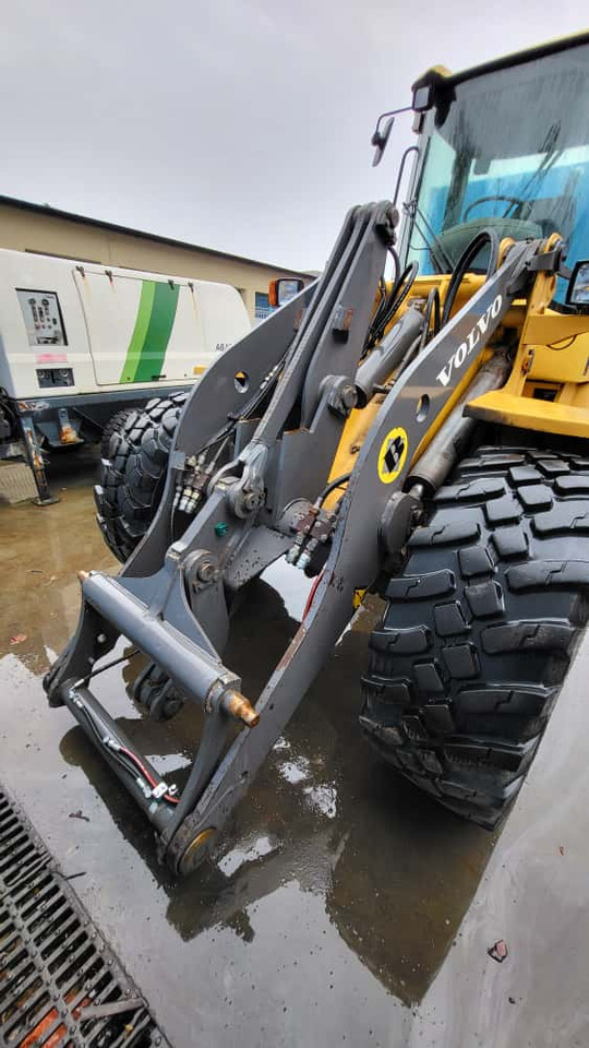 Volvo lifting framework for Volvo L40, L45, L45B - Кузов и экстерьер для Колёсных погрузчиков: фото 3 Volvo lifting framework for Volvo L40, L45, L45B - Кузов и экстерьер для Колёсных погрузчиков: фото 3