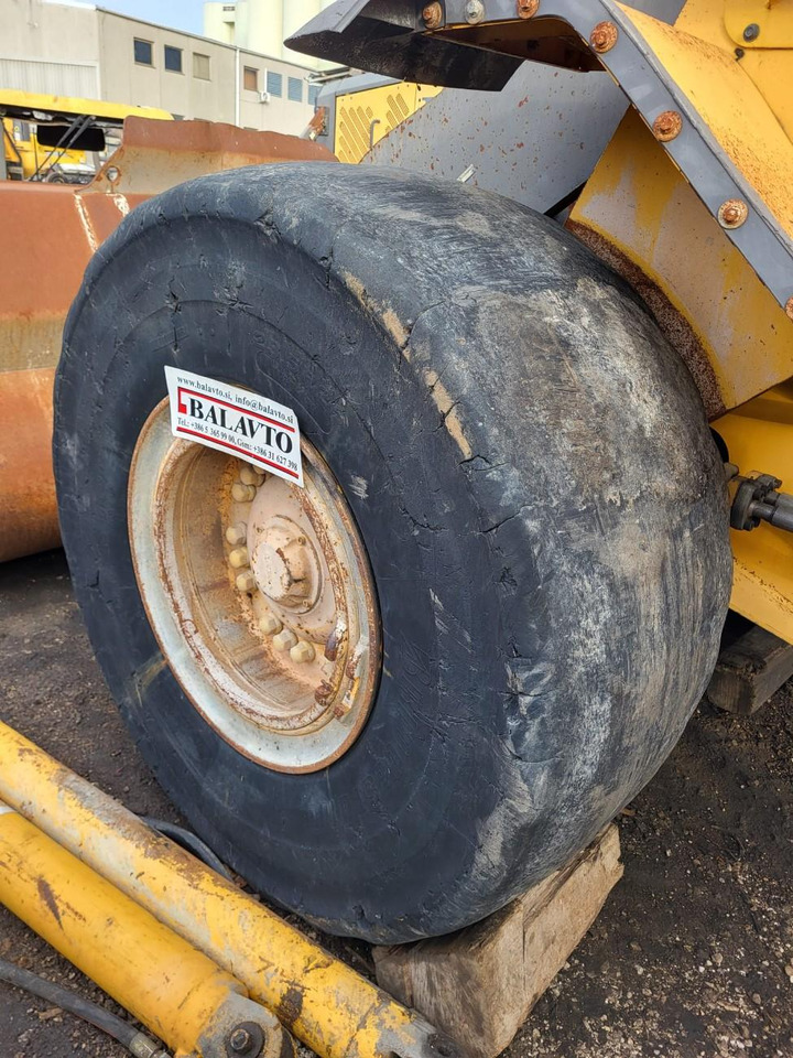 Volvo rims - Колесный диск для Погрузчиков: фото 2 Volvo rims - Колесный диск для Погрузчиков: фото 2