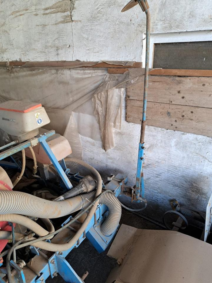 Monosem Pneumatisches Maissägerät 4-Reihig - Сеялка точного высева: фото 3 Monosem Pneumatisches Maissägerät 4-Reihig - Сеялка точного высева: фото 3