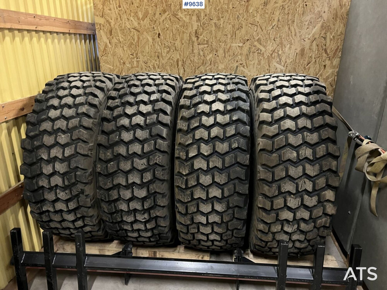 4 Nokian 20.5R25 tires on rims - Колесо для Строительной техники: фото 3 4 Nokian 20.5R25 tires on rims - Колесо для Строительной техники: фото 3