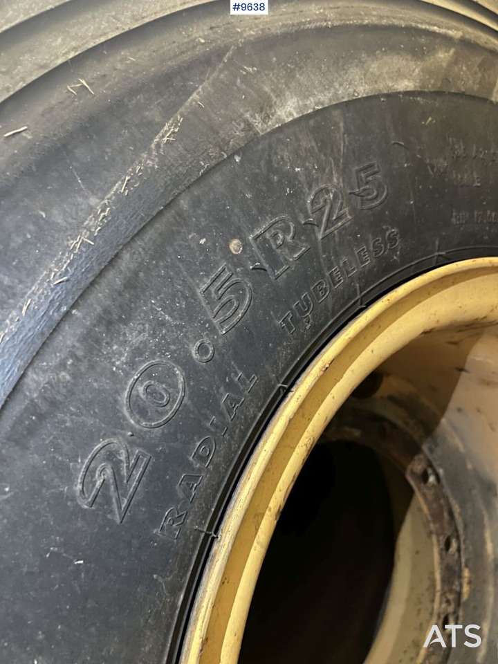 4 Nokian 20.5R25 tires on rims - Колесо для Строительной техники: фото 4 4 Nokian 20.5R25 tires on rims - Колесо для Строительной техники: фото 4