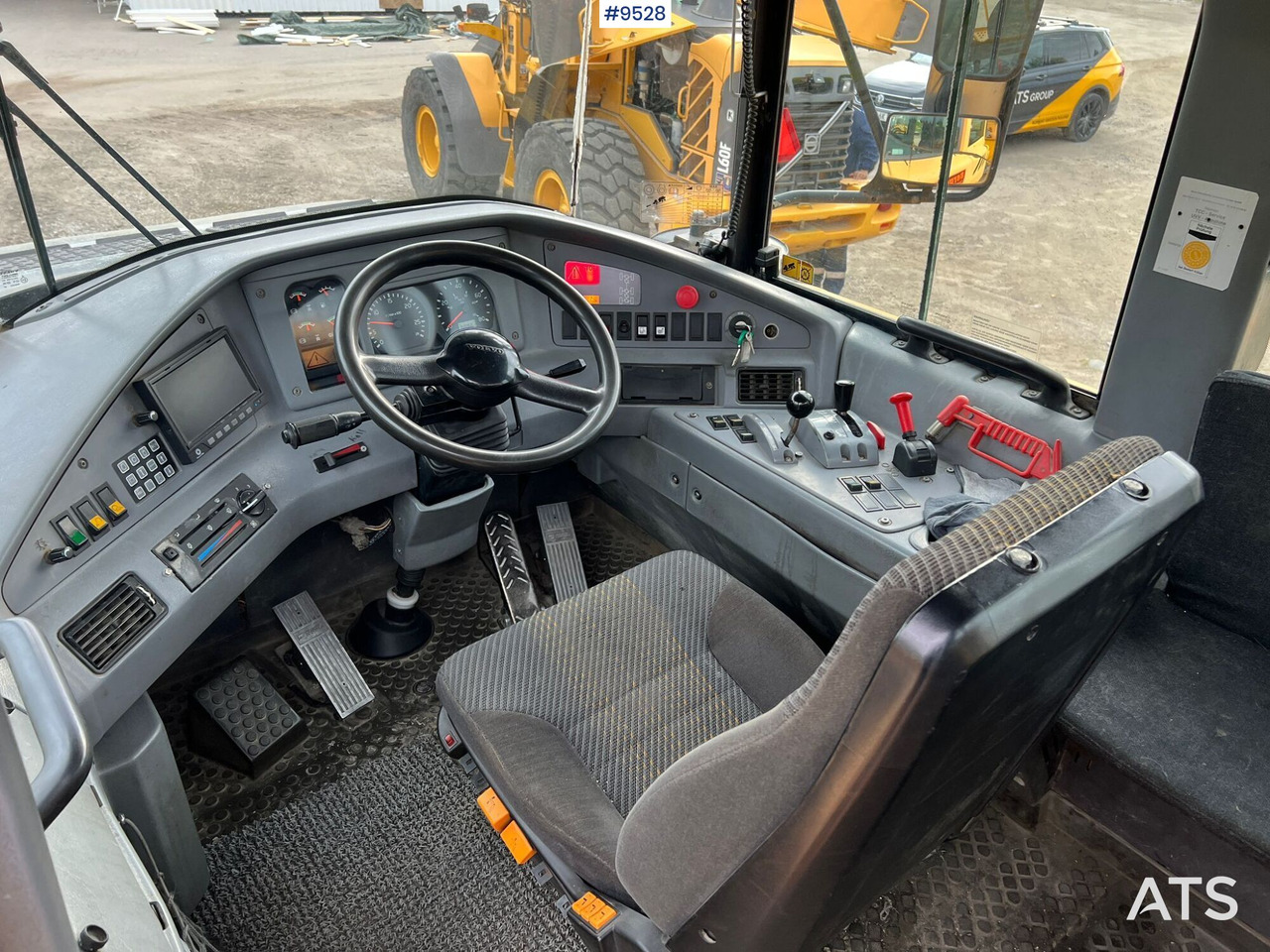 Dumper Volvo A25D 6X6 (SEE VIDEO) - Сочленённый самосвал: фото 5 Dumper Volvo A25D 6X6 (SEE VIDEO) - Сочленённый самосвал: фото 5