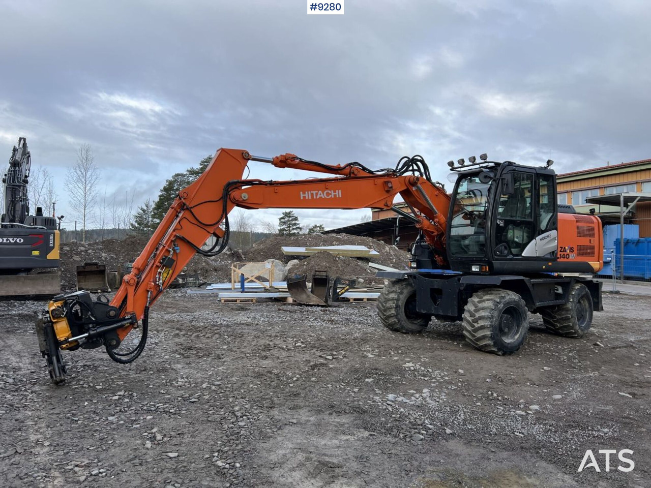 Hitachi ZX 140 W-5B wheeled excavator with gears (VIDEO) - Колёсный экскаватор: фото 1 Hitachi ZX 140 W-5B wheeled excavator with gears (VIDEO) - Колёсный экскаватор: фото 1