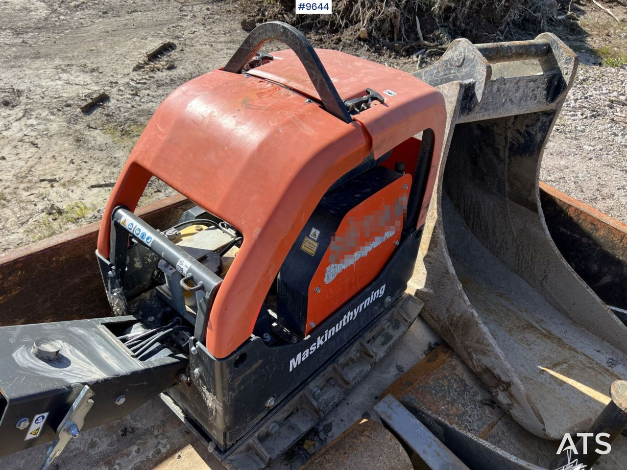 Husqvarna LG504 Vibratory Plate - Виброплита: фото 2 Husqvarna LG504 Vibratory Plate - Виброплита: фото 2