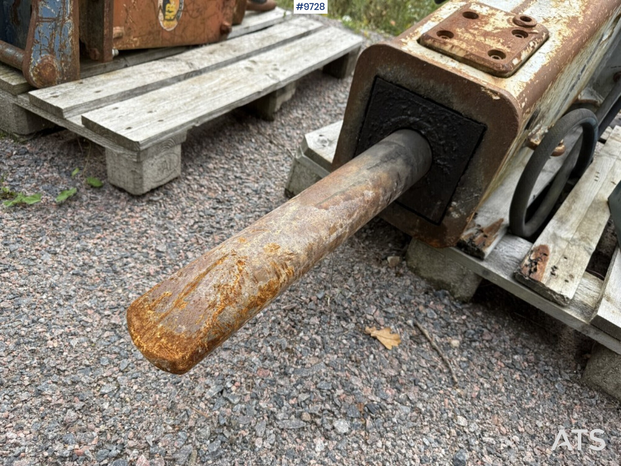 Hydraulic hammer Furukawa F9LN S45 - Гидромолот: фото 3 Hydraulic hammer Furukawa F9LN S45 - Гидромолот: фото 3