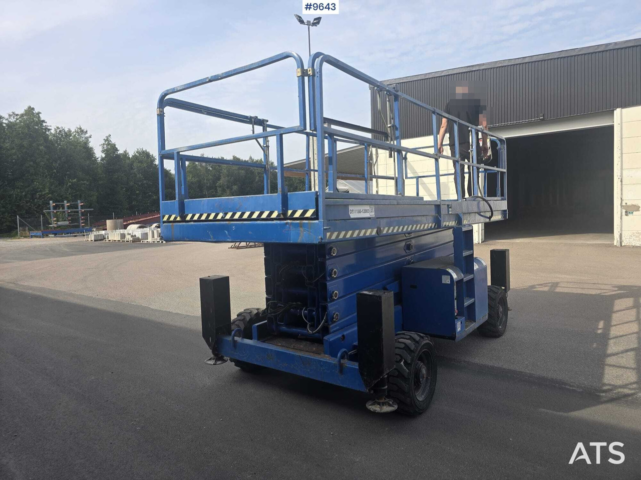 Large scissor lift Haulotte (VIDEO) - Ножничный подъемник: фото 2 Large scissor lift Haulotte (VIDEO) - Ножничный подъемник: фото 2