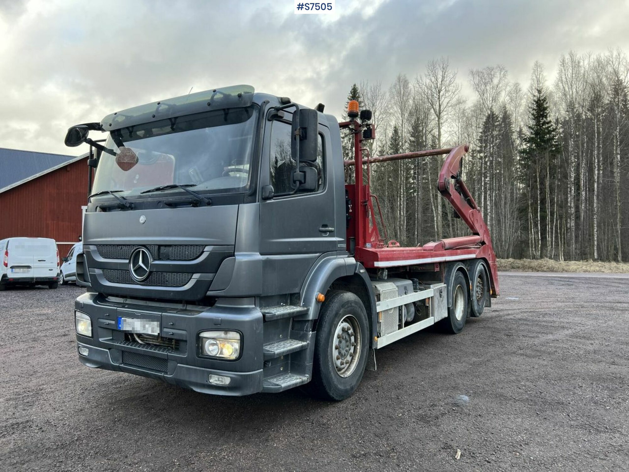 Lift dumper Mercedes Benz 950.60 2529L (SE VIDEO) - Портальный бункеровоз: фото 1 Lift dumper Mercedes Benz 950.60 2529L (SE VIDEO) - Портальный бункеровоз: фото 1