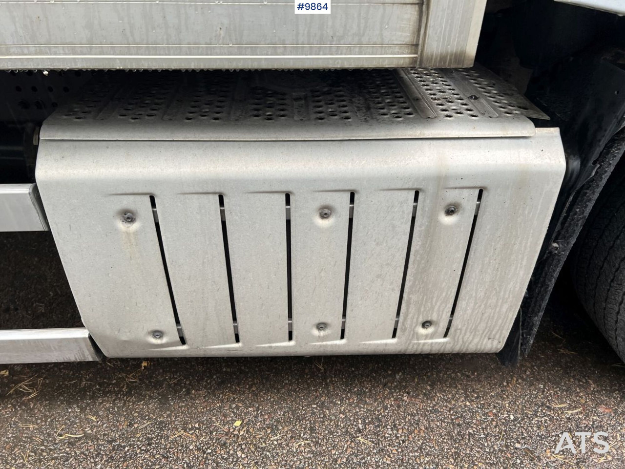 Грузовик с закрытым кузовом MERCEDES-BENZ ACTROS 963-0-A Box truck with tail lift: фото 17 Грузовик с закрытым кузовом MERCEDES-BENZ ACTROS 963-0-A Box truck with tail lift: фото 17