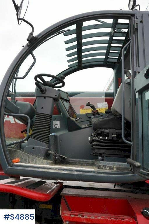 Magni RTH 6,30 SH-M/C Around turning telescopic loader - Телескопический погрузчик: фото 3 Magni RTH 6,30 SH-M/C Around turning telescopic loader - Телескопический погрузчик: фото 3