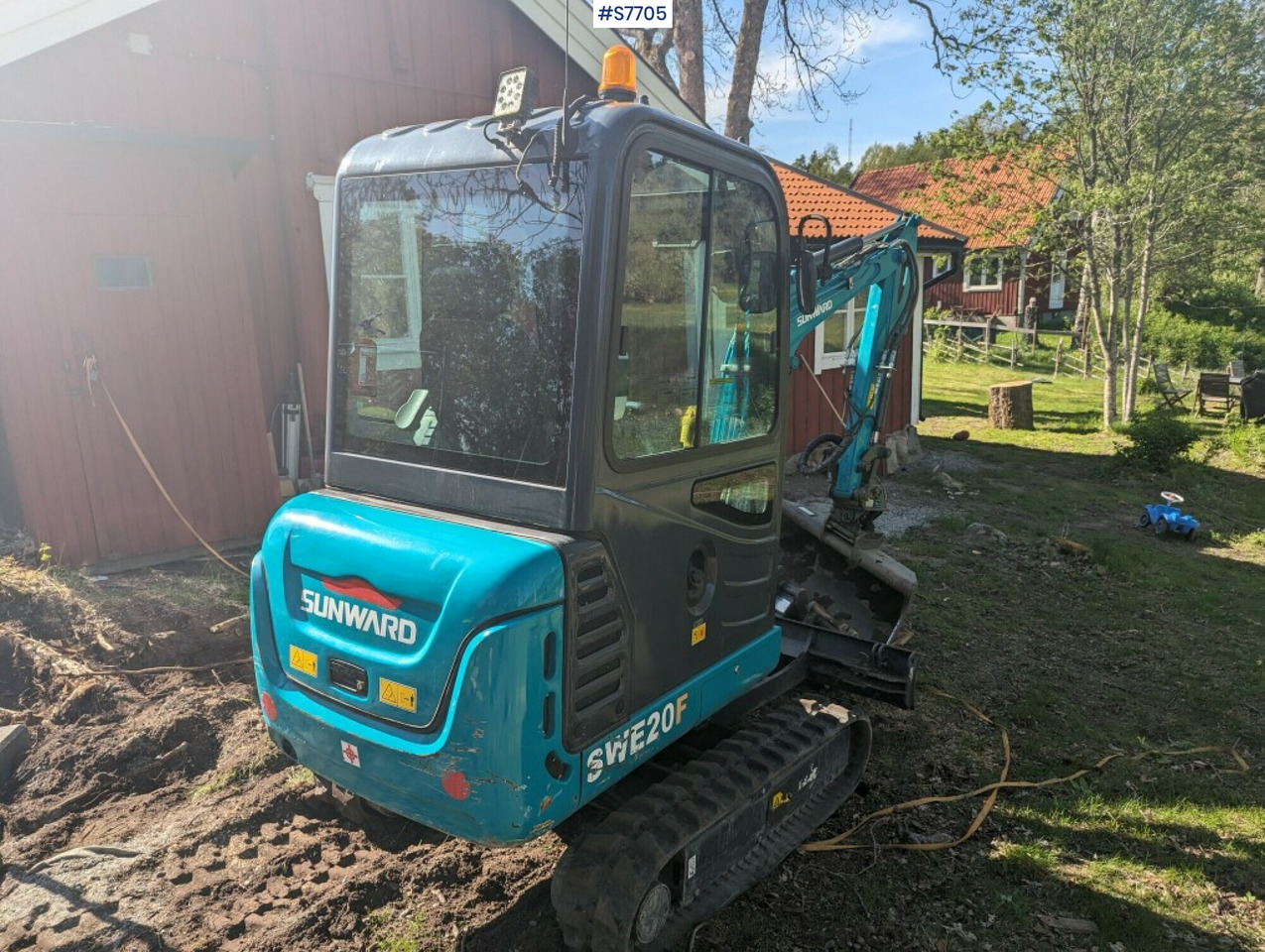 Mini excavator Sunward SWE20F with buckets SEE VIDEO - Экскаватор: фото 3 Mini excavator Sunward SWE20F with buckets SEE VIDEO - Экскаватор: фото 3