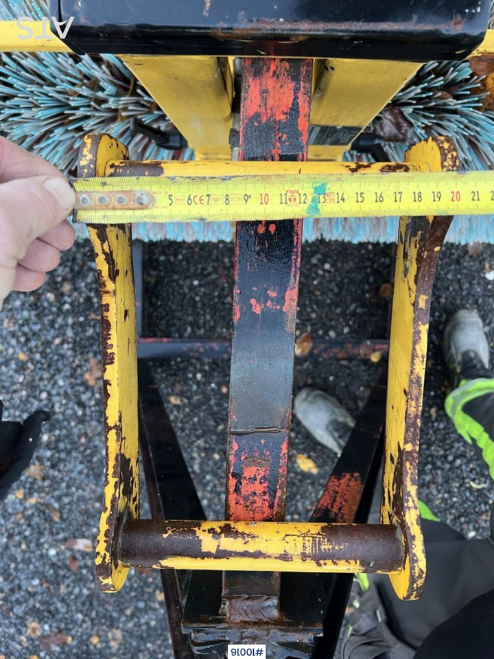 P.Olsson's sweeper for crane truck - Щетка: фото 5 P.Olsson's sweeper for crane truck - Щетка: фото 5