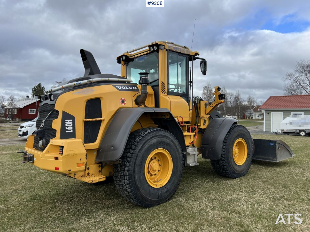 Volvo L60 H Wheel loader with grading bucket (VIDEO) - Колёсный погрузчик: фото 4 Volvo L60 H Wheel loader with grading bucket (VIDEO) - Колёсный погрузчик: фото 4