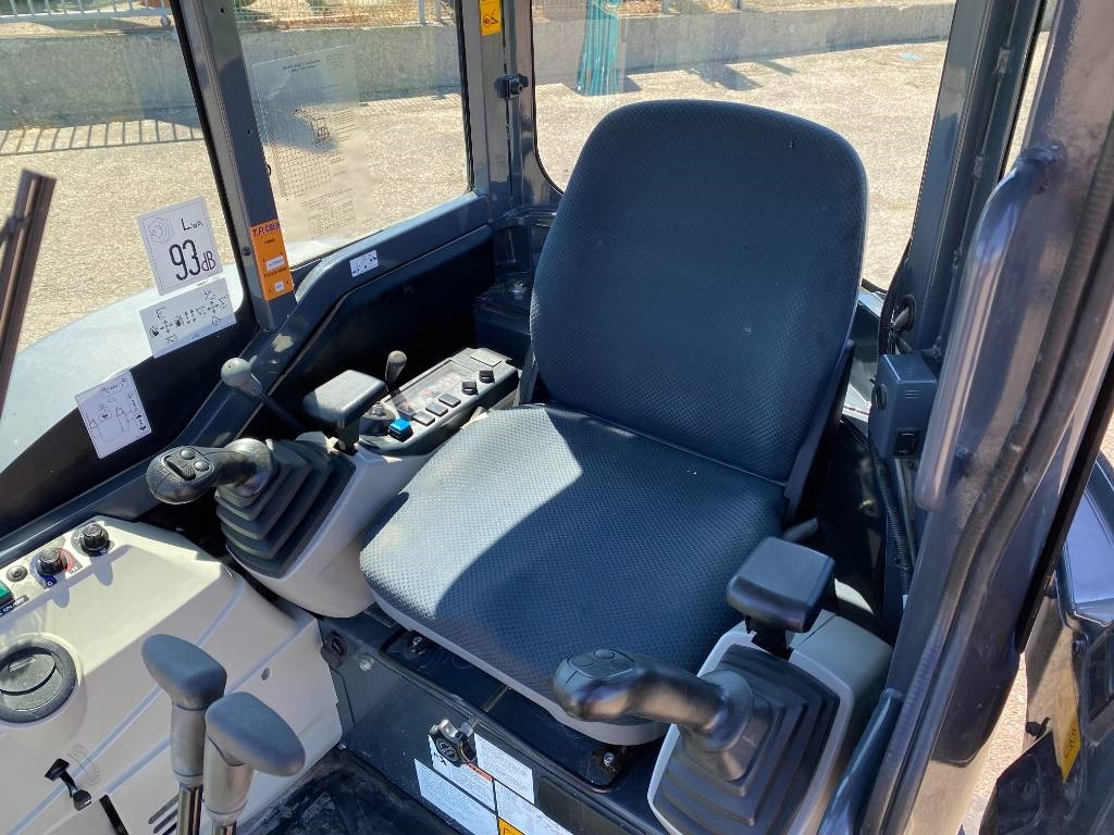 Мини-экскаватор Kobelco SK28SR-6E 1er Main Origine Française endommagée: фото 25 Мини-экскаватор Kobelco SK28SR-6E 1er Main Origine Française endommagée: фото 25