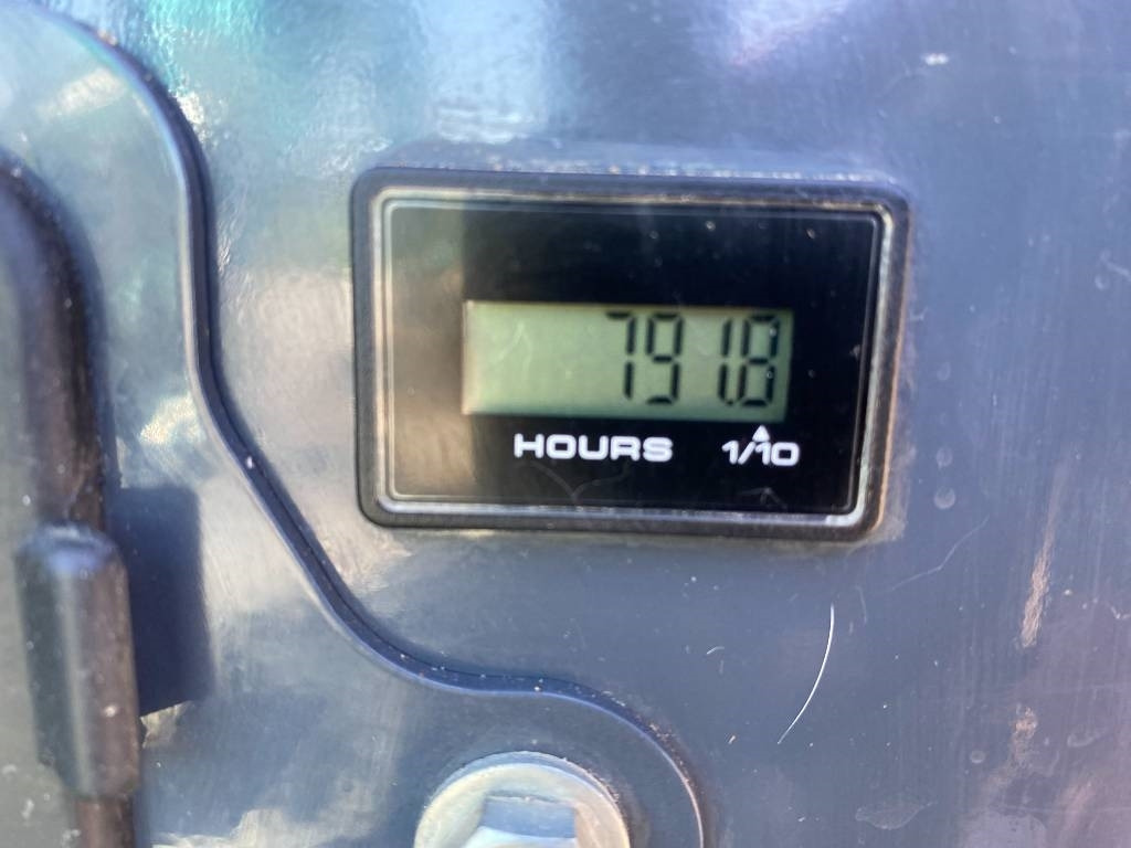 Мини-экскаватор Kobelco SK28SR-6E 1er Main Origine Française endommagée: фото 9 Мини-экскаватор Kobelco SK28SR-6E 1er Main Origine Française endommagée: фото 9