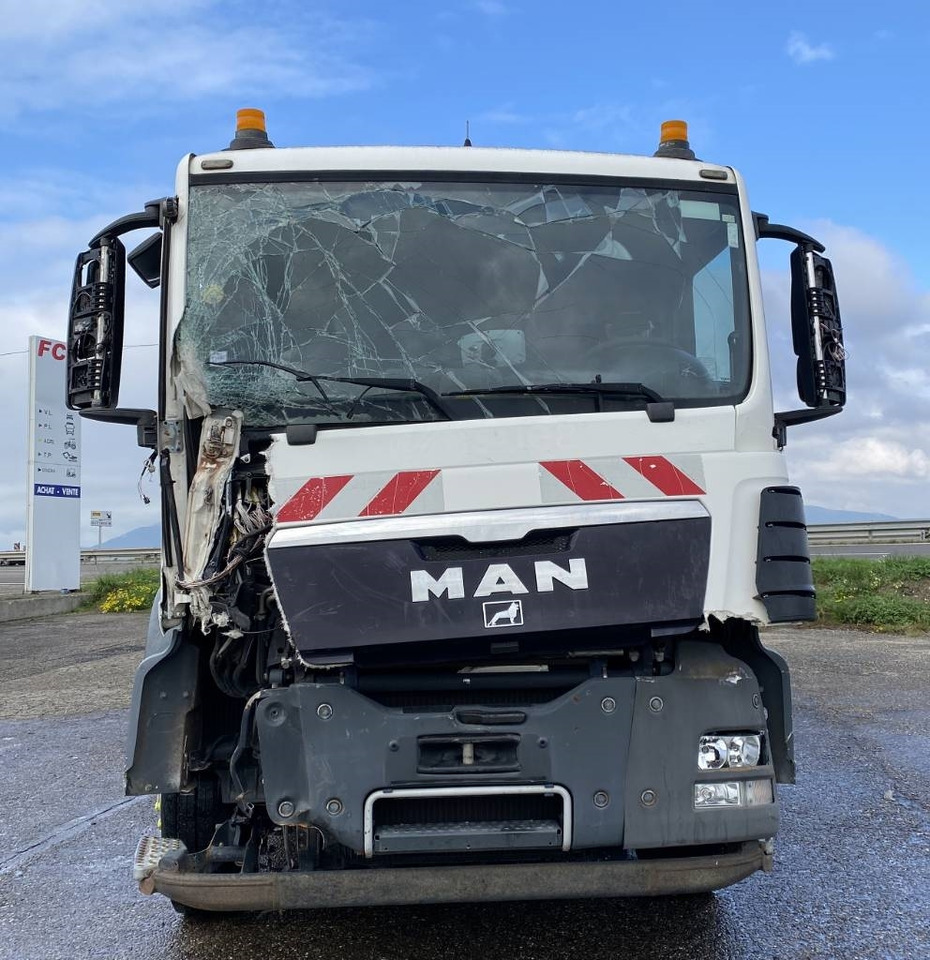 MAN TGS 26.360-6x2 FAUN VR5Z/ZÖLLER endommagé - Мусоровоз: фото 3 MAN TGS 26.360-6x2 FAUN VR5Z/ZÖLLER endommagé - Мусоровоз: фото 3