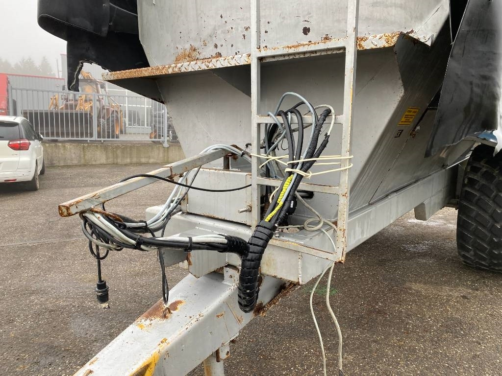 Разбрасыватель удобрений MDM RE 813 Origine Française endommagé: фото 24