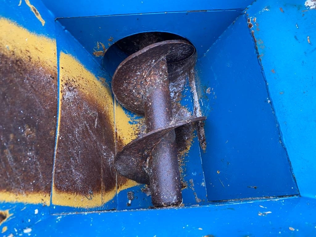 Разбрасыватель удобрений MDM RE 813 Origine Française endommagé: фото 37