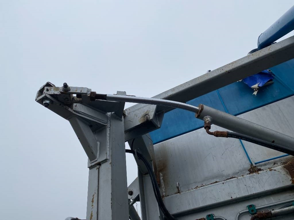 Разбрасыватель удобрений MDM RE 813 Origine Française endommagé: фото 9