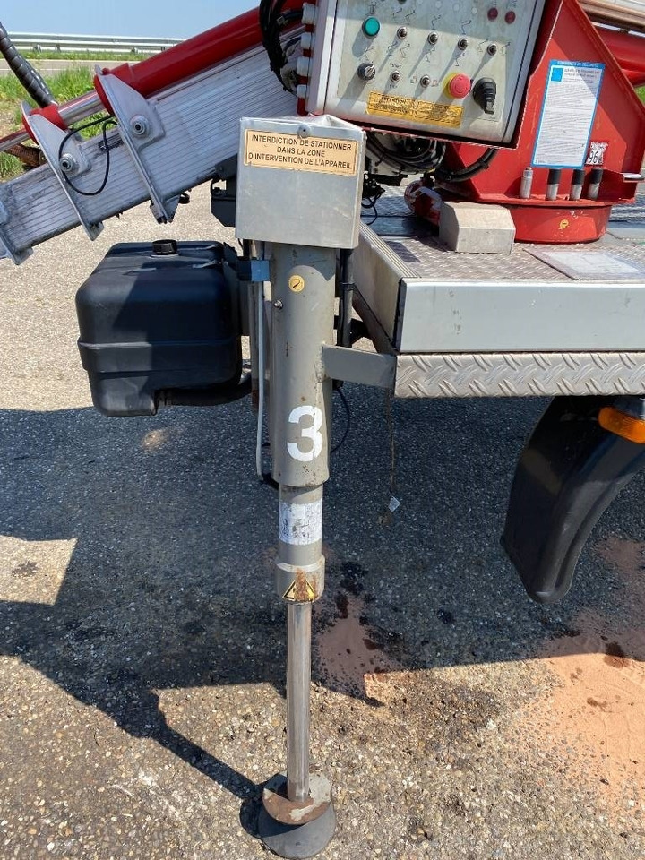 Грузовик с подъемником Multitel Nacelle Multitel MX 200 A réviser: фото 46 Грузовик с подъемником Multitel Nacelle Multitel MX 200 A réviser: фото 46