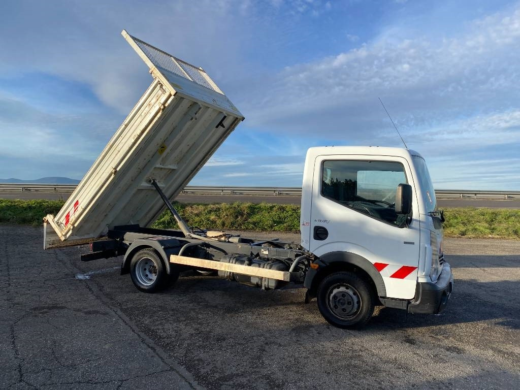 Renault MAXITY 2.5DXI 110 -Retour de Vol - Самосвал: фото 5 Renault MAXITY 2.5DXI 110 -Retour de Vol - Самосвал: фото 5