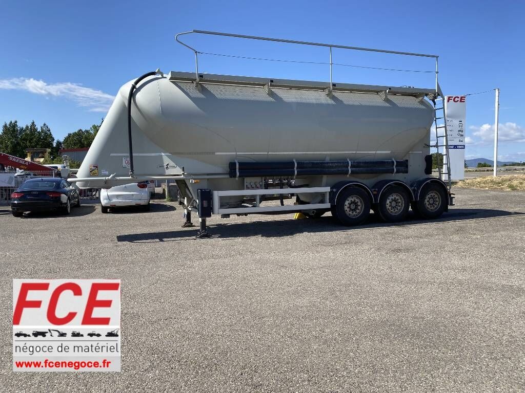 Spitzer SF2730PI/SF39PI - 1er Main endommagée - Полуприцеп-цистерна: фото 1 Spitzer SF2730PI/SF39PI - 1er Main endommagée - Полуприцеп-цистерна: фото 1