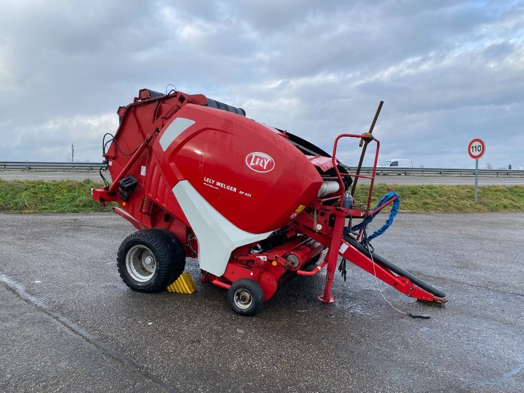 Welger RP445/Type 17 endommagée - Пресс-подборщик рулонный: фото 3 Welger RP445/Type 17 endommagée - Пресс-подборщик рулонный: фото 3