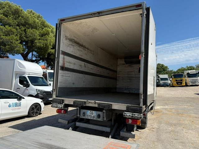 Iveco 120E22 CAISSE FRIGO HAYON - Рефрижератор: фото 2 Iveco 120E22 CAISSE FRIGO HAYON - Рефрижератор: фото 2