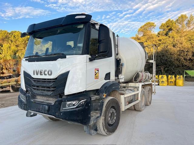 Iveco X-WAY 420 MALAXEUR STETTER 6X4 - Автобетоносмеситель: фото 3 Iveco X-WAY 420 MALAXEUR STETTER 6X4 - Автобетоносмеситель: фото 3