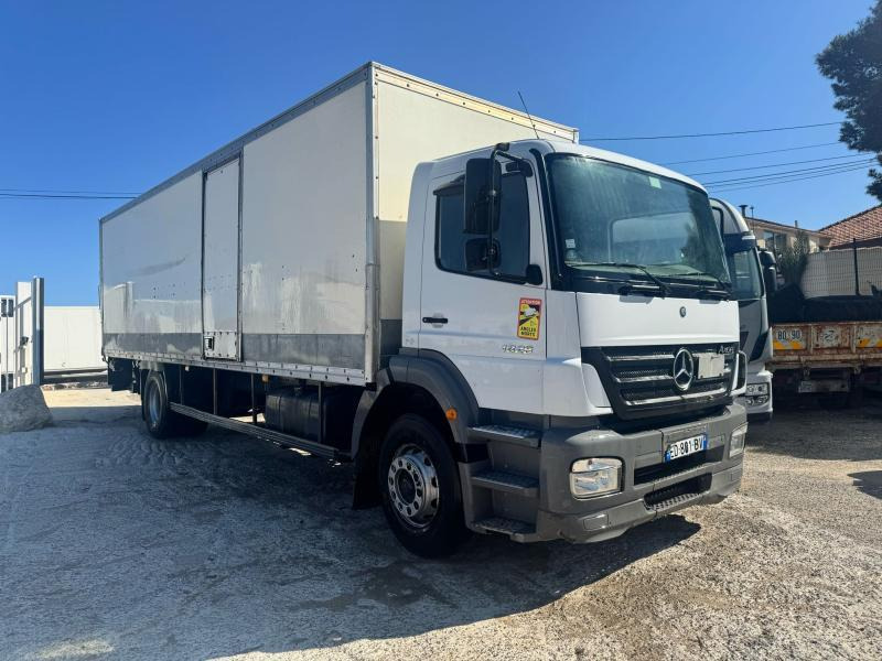 Mercedes Axor 1828 - Грузовик с закрытым кузовом: фото 3 Mercedes Axor 1828 - Грузовик с закрытым кузовом: фото 3