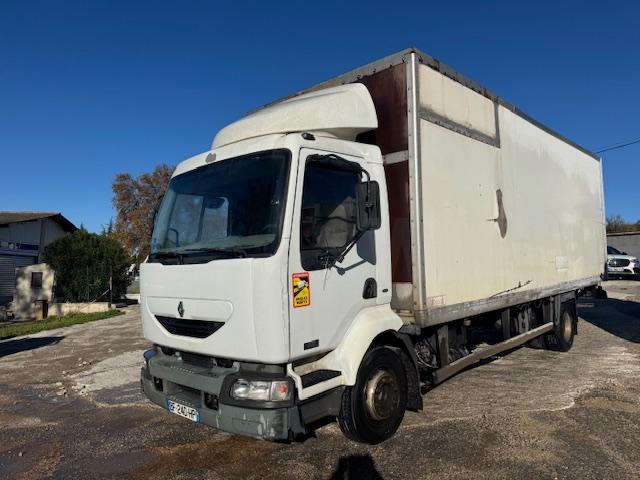 Renault MIDLUM 220 DCI CAISSE HAYON - Грузовик с закрытым кузовом: фото 2 Renault MIDLUM 220 DCI CAISSE HAYON - Грузовик с закрытым кузовом: фото 2
