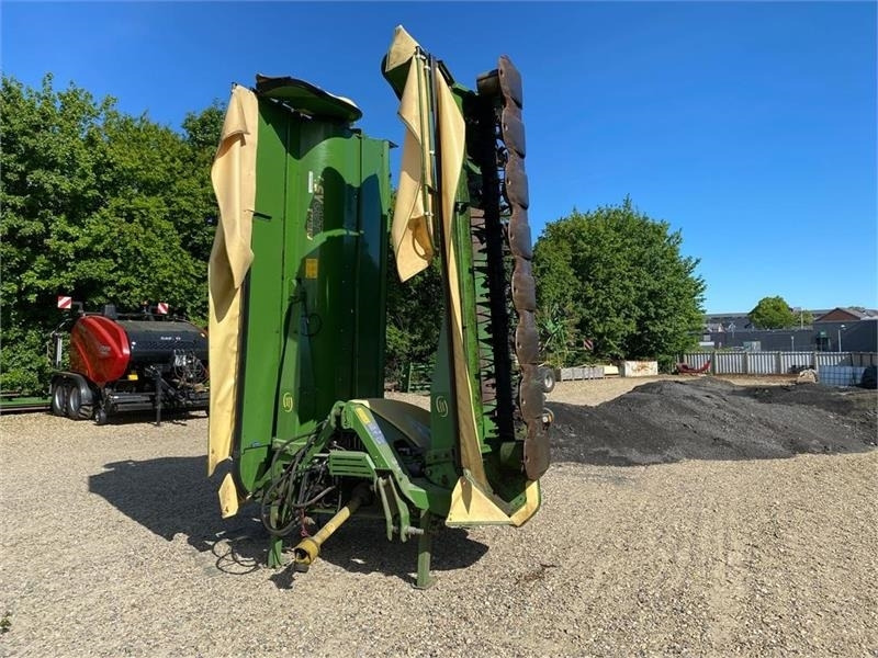 Krone EasyCut B 1000 CV - Комбайн: фото 1 Krone EasyCut B 1000 CV - Комбайн: фото 1