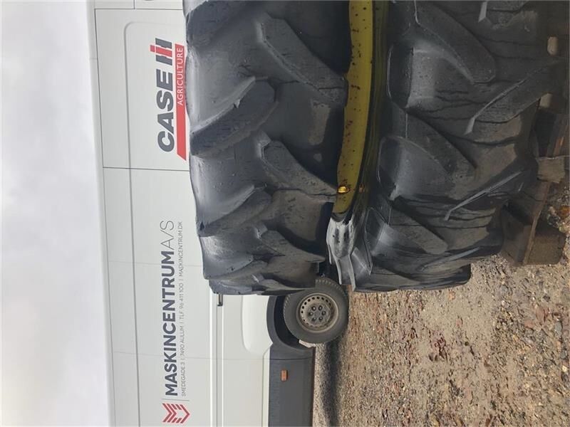Michelin 14.9 R38 Michelin 14.9 R38 - Шина для Сельскохозяйственной техники: фото 1 Michelin 14.9 R38 Michelin 14.9 R38 - Шина для Сельскохозяйственной техники: фото 1