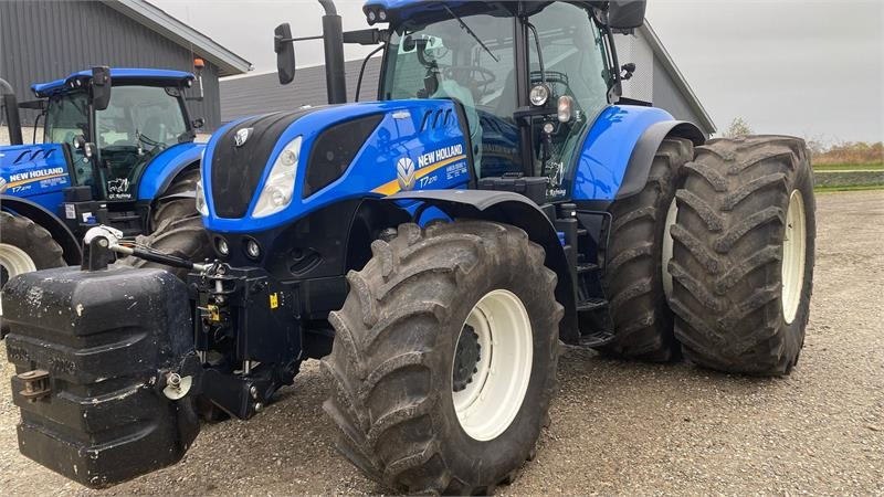 New Holland T7.270 AutoCommand T7.270 - Трактор: фото 2 New Holland T7.270 AutoCommand T7.270 - Трактор: фото 2