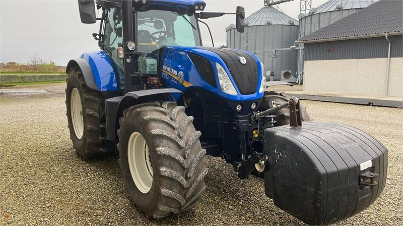 New Holland T7.270 AutoCommand T7.270 - Трактор: фото 2 New Holland T7.270 AutoCommand T7.270 - Трактор: фото 2