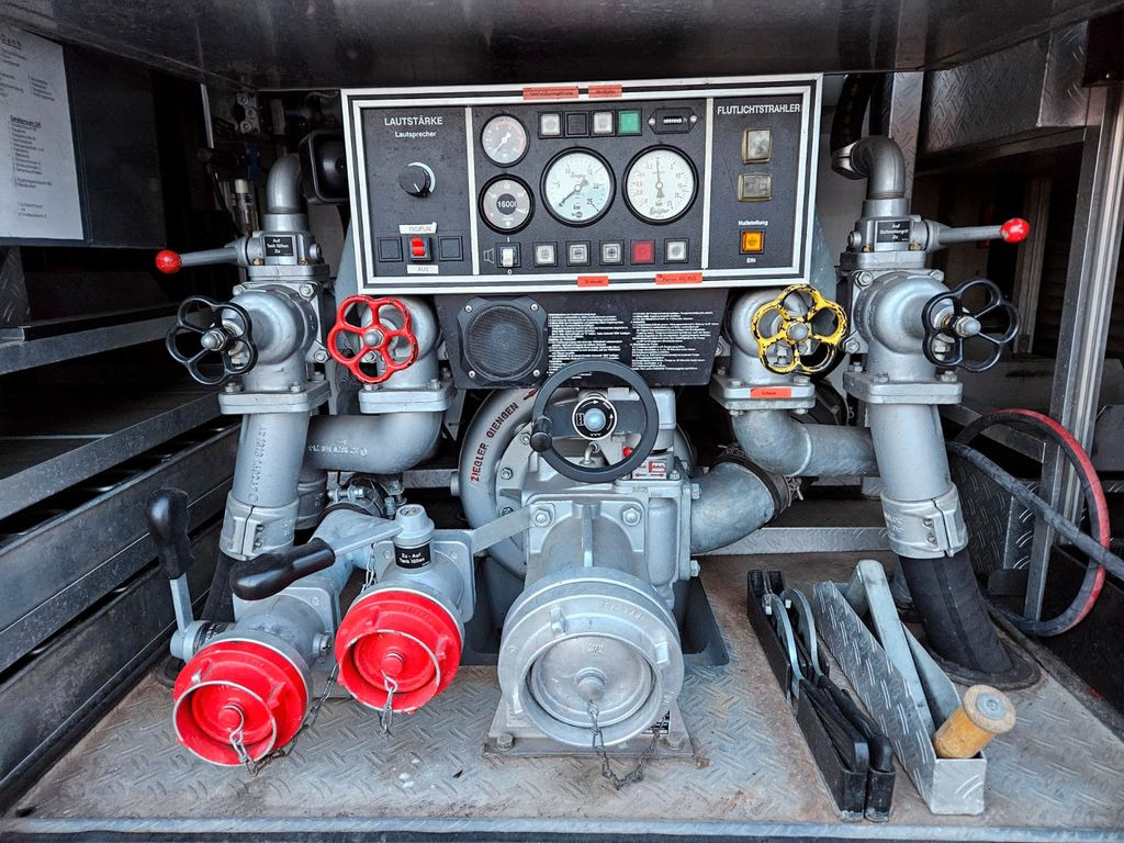 Пожарная машина MAN 14.224 L80 4x4 Feuerwehr LF16 Ziegler: фото 9