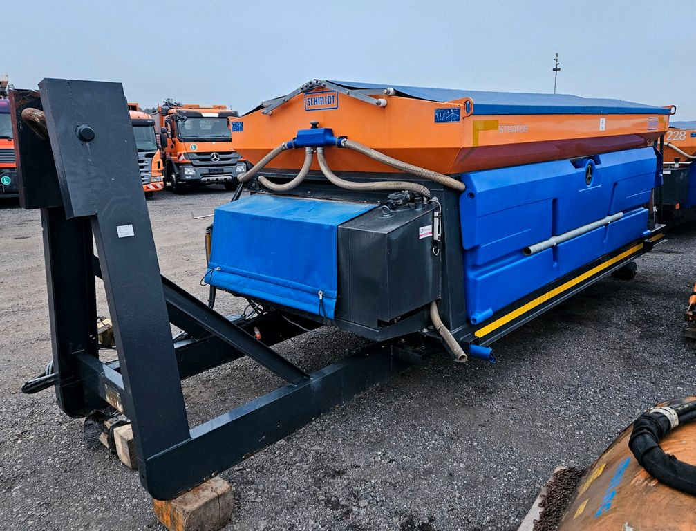 Schmidt STRATOS S50 Streuer 5m3 Kubota Motor - Крюковой мультилифт: фото 3 Schmidt STRATOS S50 Streuer 5m3 Kubota Motor - Крюковой мультилифт: фото 3