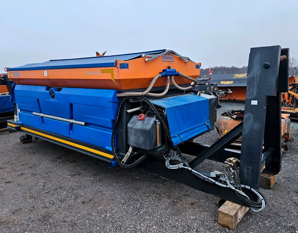 Schmidt STRATOS S50 Streuer 5m3 Kubota Motor - Крюковой мультилифт: фото 2 Schmidt STRATOS S50 Streuer 5m3 Kubota Motor - Крюковой мультилифт: фото 2