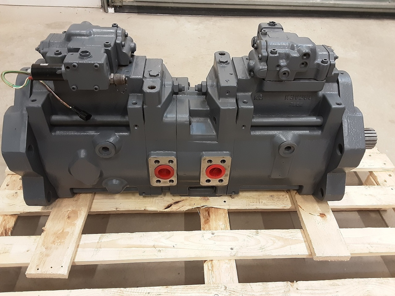 Kawasaki K3V280DTH1CDR-9N0Y-AVB - Гидравлический насос для Гусеничных экскаваторов: фото 1 Kawasaki K3V280DTH1CDR-9N0Y-AVB - Гидравлический насос для Гусеничных экскаваторов: фото 1