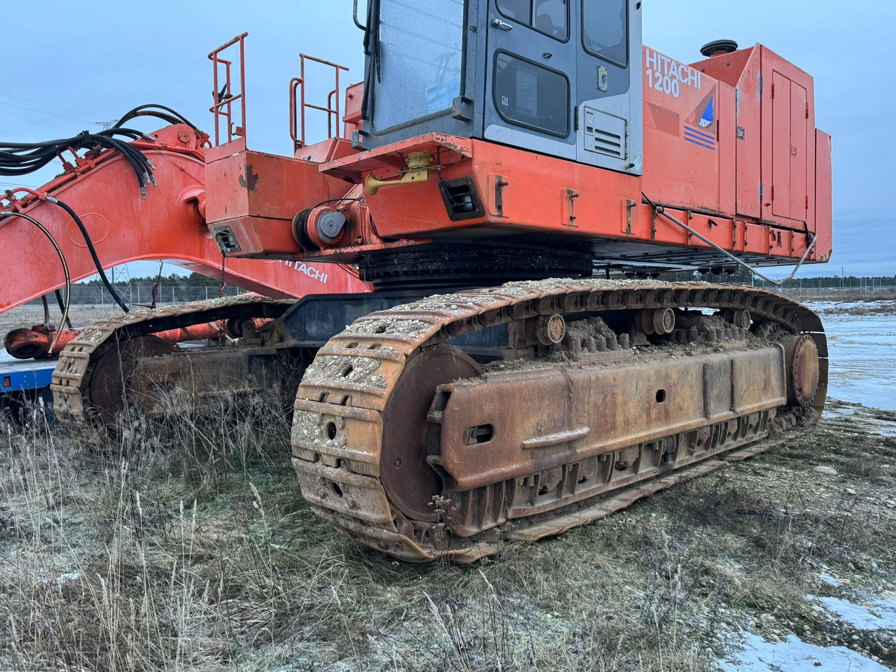 Hitachi EX1200-5D - Гусеничный экскаватор: фото 2 Hitachi EX1200-5D - Гусеничный экскаватор: фото 2