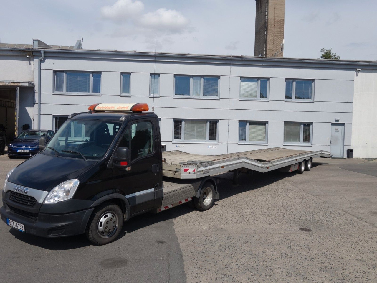 Iveco Daily 35 S 17 mit Anhänger für 3 PKW - Автовоз: фото 1 Iveco Daily 35 S 17 mit Anhänger für 3 PKW - Автовоз: фото 1