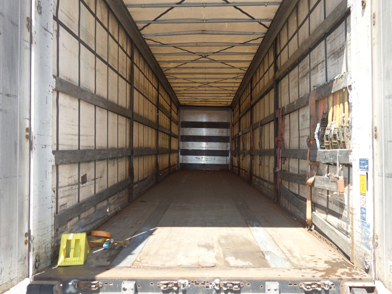 Kögel SN24 MEGA, Liftachse, SAF Achsen, XL Code - Тентованный полуприцеп: фото 5 Kögel SN24 MEGA, Liftachse, SAF Achsen, XL Code - Тентованный полуприцеп: фото 5