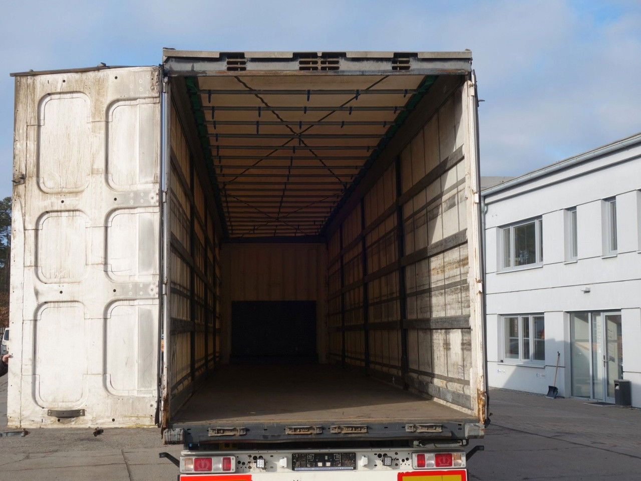 Krone SD Mega, Liftachse - Тентованный полуприцеп: фото 5 Krone SD Mega, Liftachse - Тентованный полуприцеп: фото 5